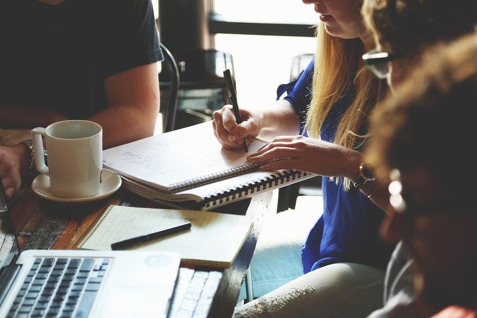 The Ultimate Guide to Choosing the Right Project Management Tool for Your Small Business
